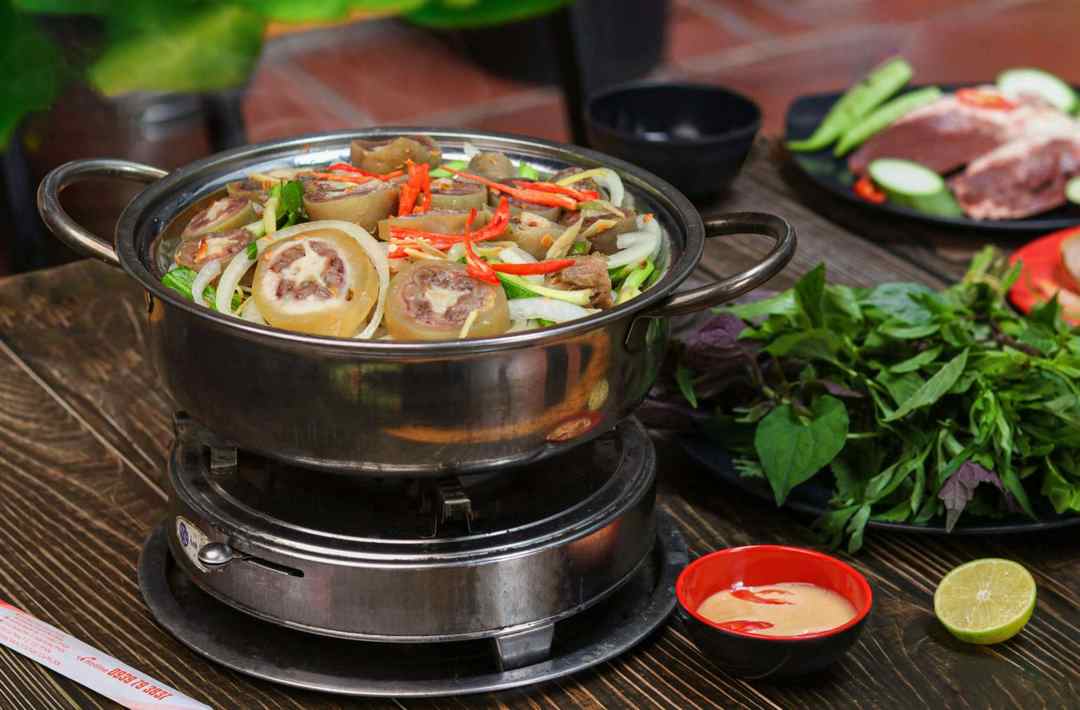 Lẩu ngon đuôi bò Cô Thảo